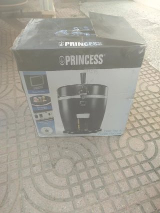 Nevera para mini barriles de cerveza