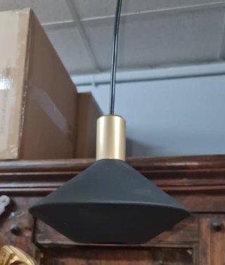 Lámpara minimalista