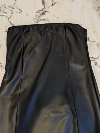 Vestido de cuero sin tirantes