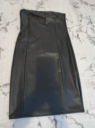 Vestido de cuero sin tirantes