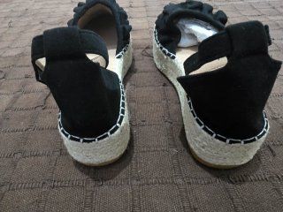 Sandalias Styleloop T40 Negras con Volantes