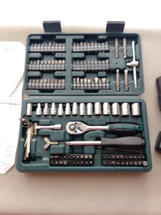 Combo Avvitatore Bosch +  Cassetta attrezzi