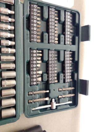 Combo Avvitatore Bosch +  Cassetta attrezzi