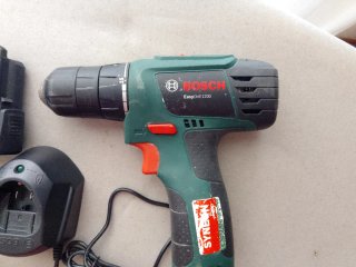 Combo Avvitatore Bosch +  Cassetta attrezzi