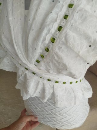 Pico de flamenca blanco y verde