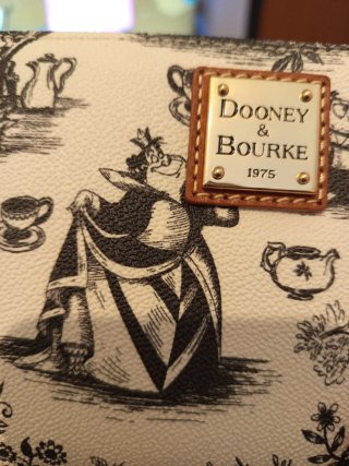 Cartera Disney Alice Dooney & Bourke