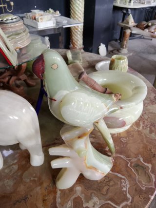 Figura de loro de ónix