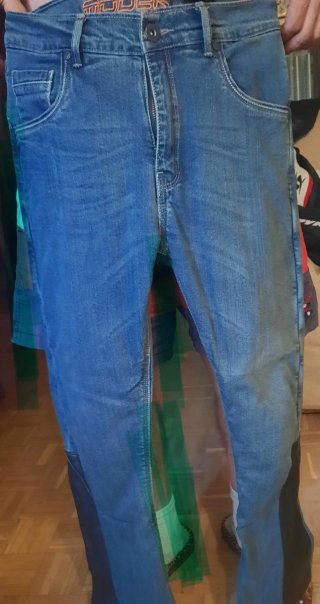 Vaqueros con refuerzo Talla 30