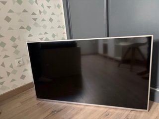 TV Philips 55 Negra y Plateada