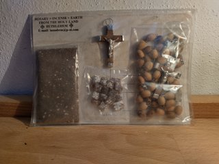 BETHLEHEM SOUVENIR ROSARIO, INCENSO , TERRA FROM T