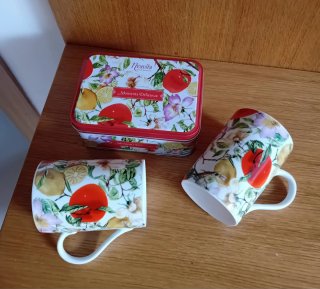 Set 2 Tazze Mug Ceramica Motivo Floreale Frutta