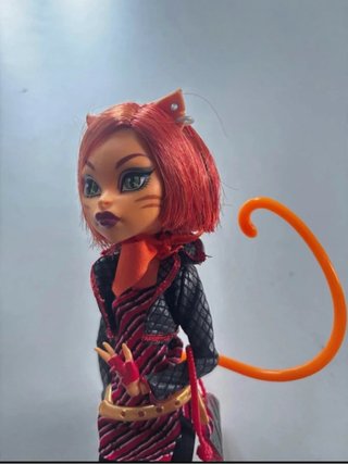 Muñeca Monster High Toralei Stripes