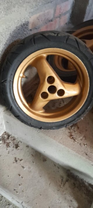 Despiece Peugeot  Speedfight.chapas y ruedas