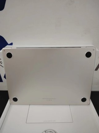 Macbook Air 13" M3 16GB 256GB 8C 8G A3113 2024