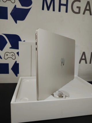 Macbook Air 13" M3 16GB 256GB 8C 8G A3113 2024