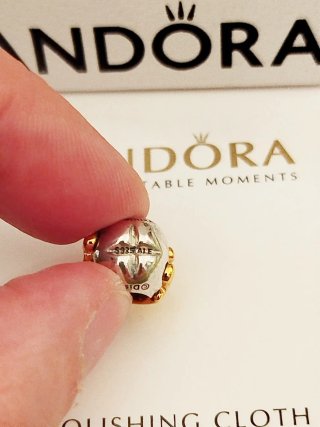 Charm Manzana Envenenada de Blancanieves de Disney