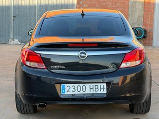 Opel Insignia 2011