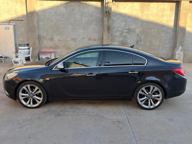 Opel Insignia 2011