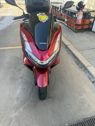 Honda PCX 125 2023 Roja