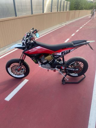 Husqvarna 511 Supermoto Rosso/Bianco smr A2 35kw