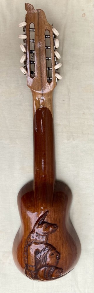 Charango de luthier