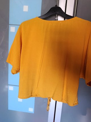 Camisa Bershka Mostaza Talla S