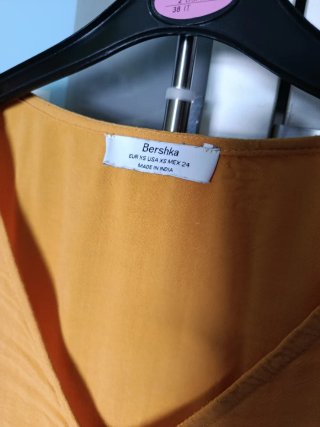 Camisa Bershka Mostaza Talla S