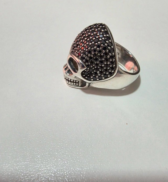 Anillo Thomas Sabo Calavera Negra y Plata