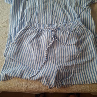 Conjunto rayas camisa y pantalón corto