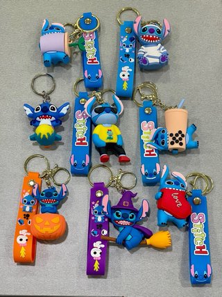 (2) LLAVEROS PREMIUM (Coraline, Los Simpson...)