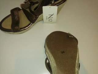 Sandalias Talla 36 + Regalo