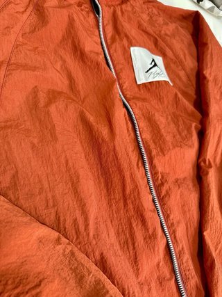 Chaqueta Jordan Talla S Naranja