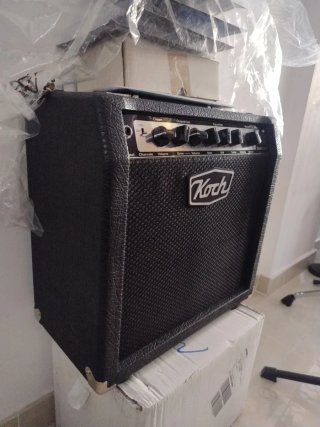 Amplificador Koch Studiotone Negro