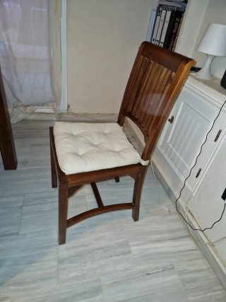Mesa Banak Extensible + 6 Sillas Madera