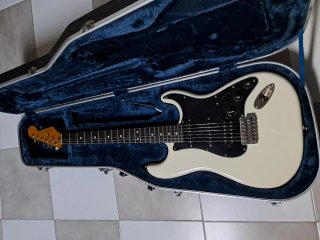 Fender Stratocaster Modern Player Blanca