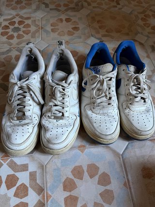 2 Zapatillas Nike Air Force Blancas y Azules