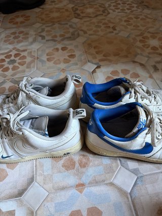 2 Zapatillas Nike Air Force Blancas y Azules