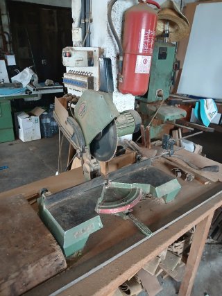 Lote maquinaria taller de carpintería