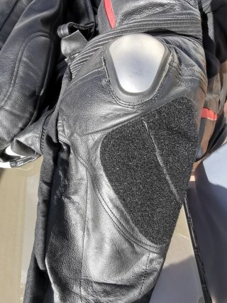 Mono de moto Reko Talla 3XL con chepa