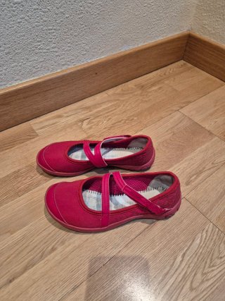 Bailarinas rojos con tiras