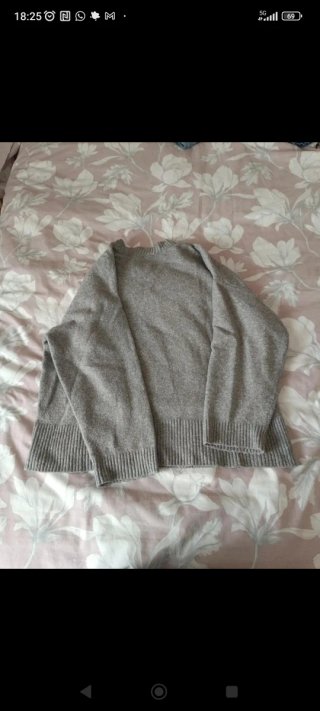 Jersey gris Stradivarius