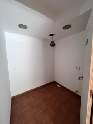 Local de 70 m2 en Viladecans