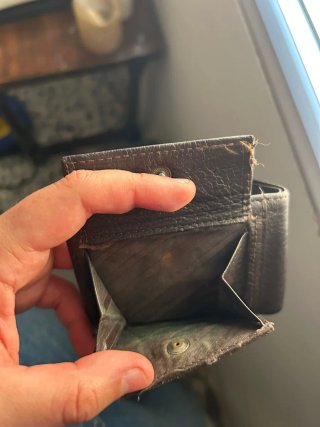 Cartera de cuero sintético marrón