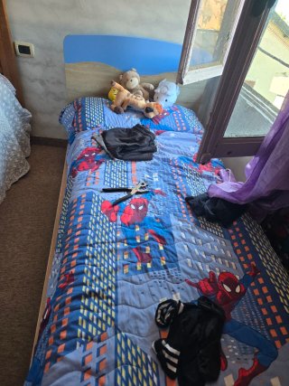 Letto singolo con materasso