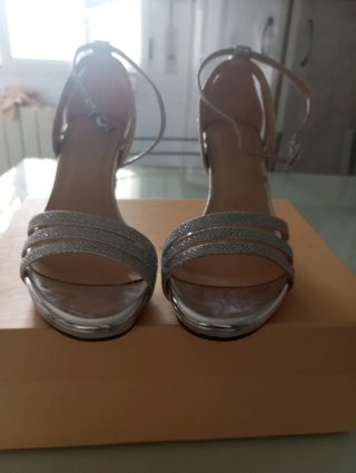 Zapatos de fiesta plateados MENBUR