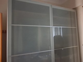 Armario puertas correderas Ikea gris/blanco