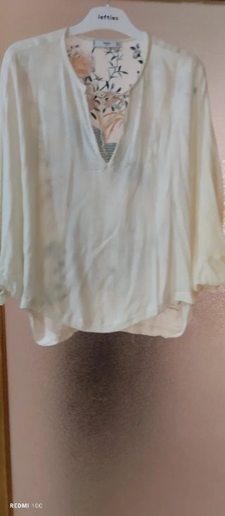 Blusa Mango floral