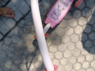 Patinete 3 Ruedas Hello Kitty Rosa