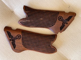 Grips madera P08 con águila y esvástica