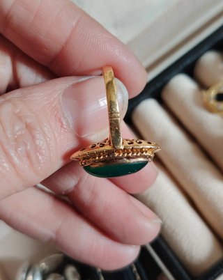 Anillo Vintage Oro 18k Piedra Verde Ovalada